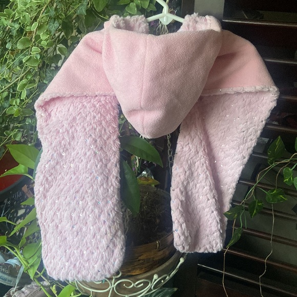 Fleece kitty kat hooded scarf with hand warming paws/pockets & sequin sparkles 💖 - Picture 3 of 10